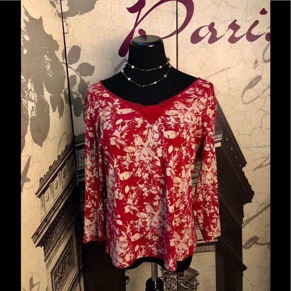 Beautiful shirt by St Johns Bay in size large - Picture 1 of 3